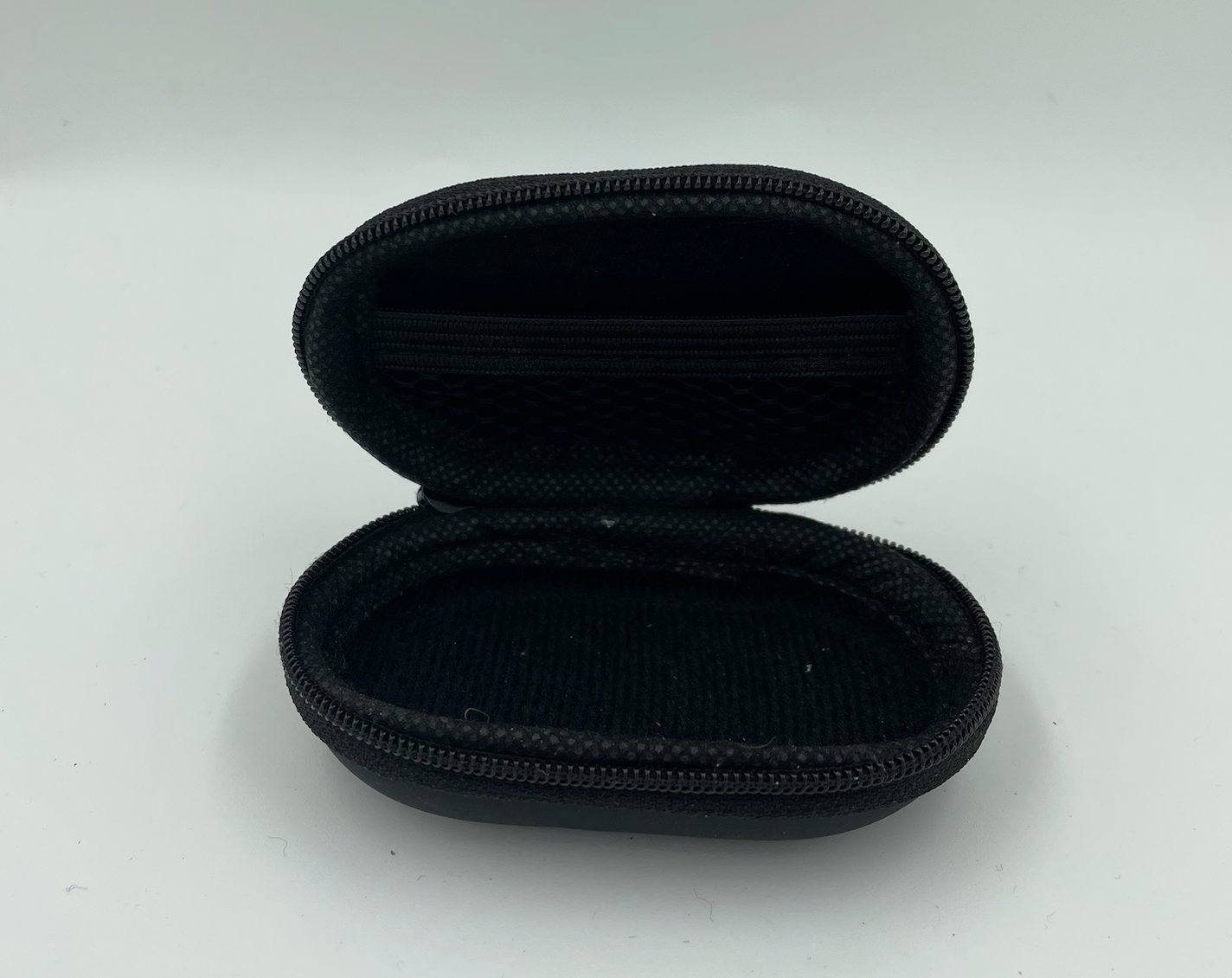 Fixim storage case / case for in-ear earphones - Black Fixim storage case / case for in-ear earphones - Black
